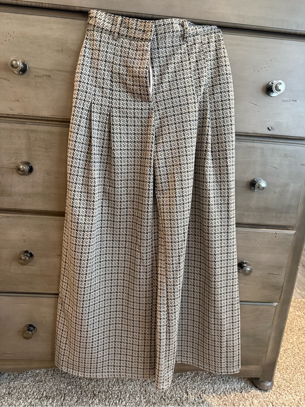 Houndstooth women xs trouser pant in Beige and Black